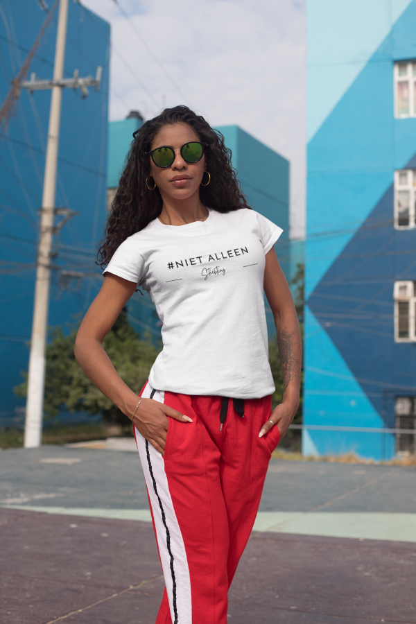 stichting niet alleen t-shirt