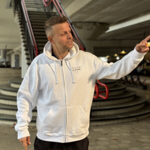 BILLY THE KIT – Vest, White – Serenity, Courage, Wisdom